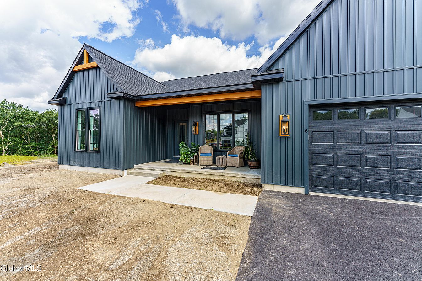 1st image of 72 Schuurman Road