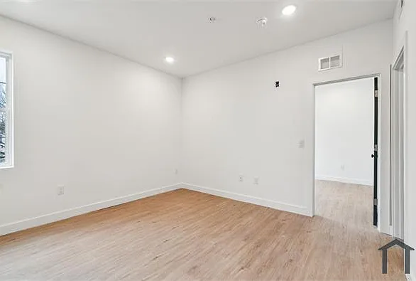 4181 Mantua Ave #2 — Photo 6