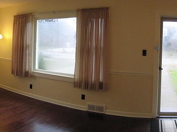 2nd image of 1708 E Blackford Ave