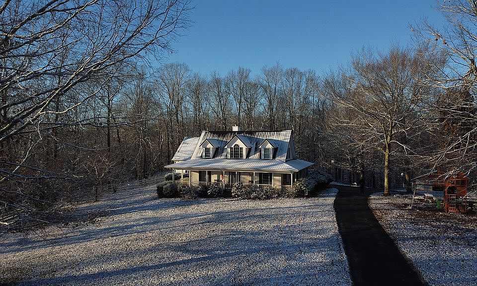 2nd image of 1026 R Gribble Rd