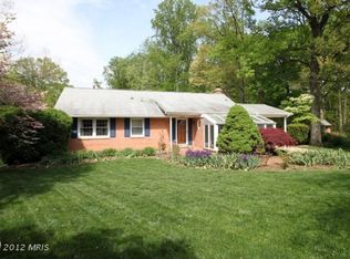 9540 Helenwood Dr, Fairfax, VA 22032