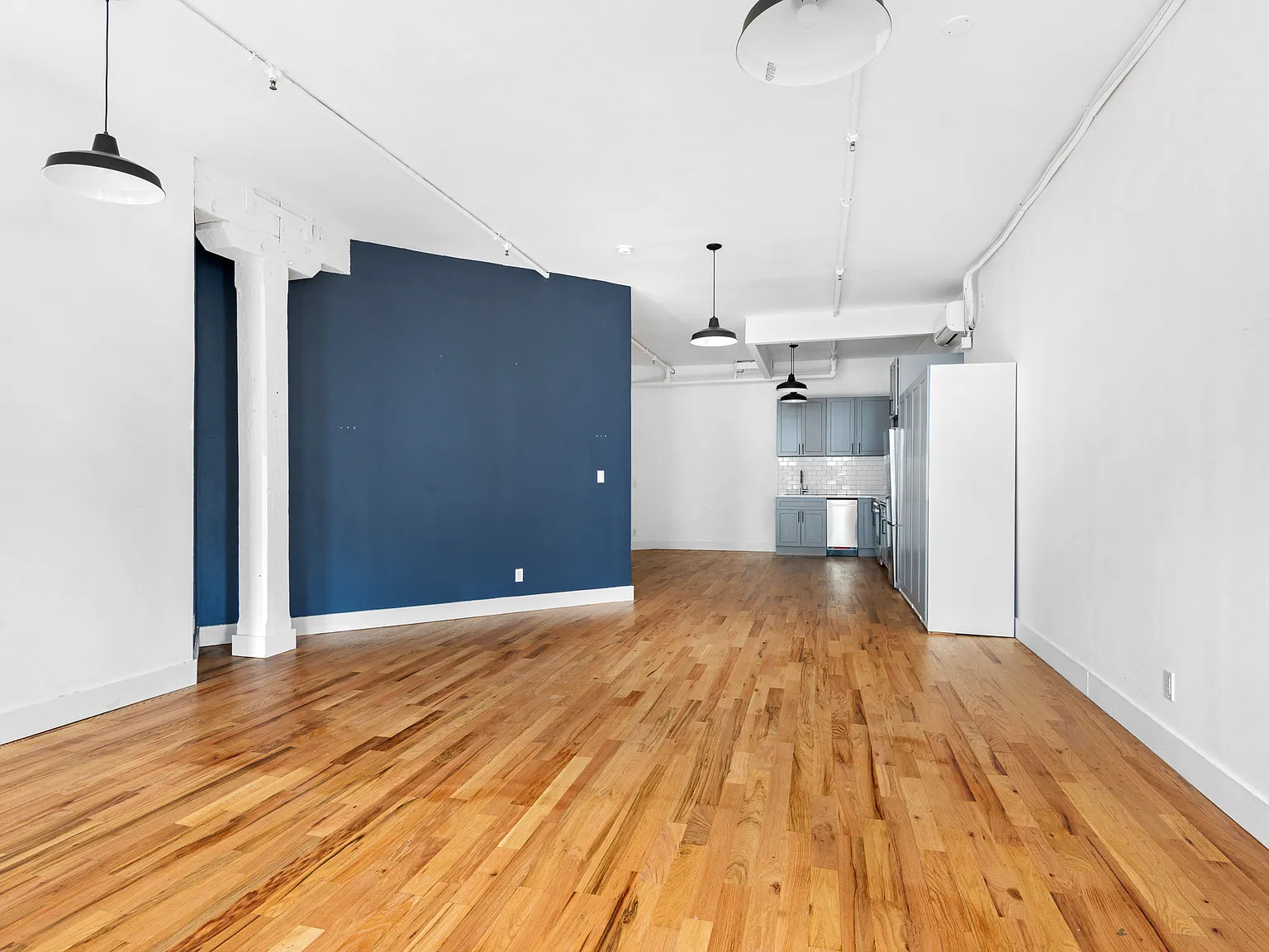 239 Banker Street — Photo 2
