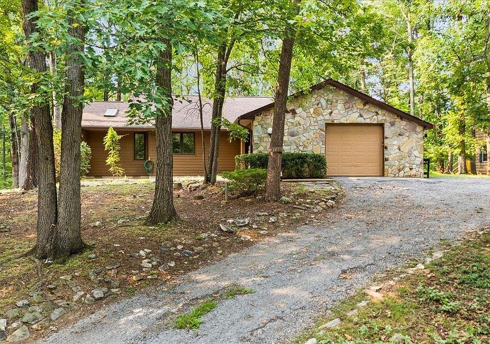 1st image of 2715 Lanier Ln
