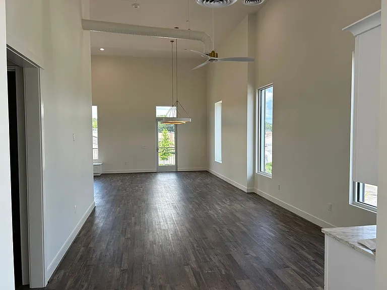 165 Morrow Ave #201 — Photo 16