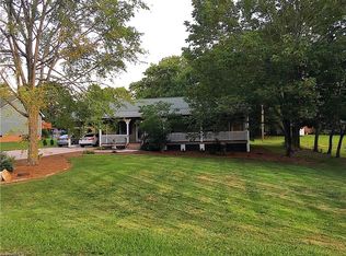 59 Meadowdale Dr, Denton, NC 27239