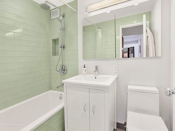 5th image of 1010 3rd Ave #19G