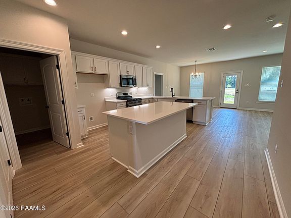 2nd image of 212 Wickham St