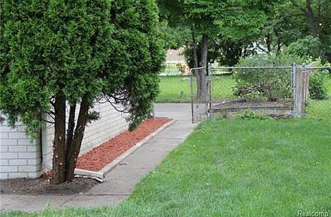 3rd image of 4233 Marywood Dr