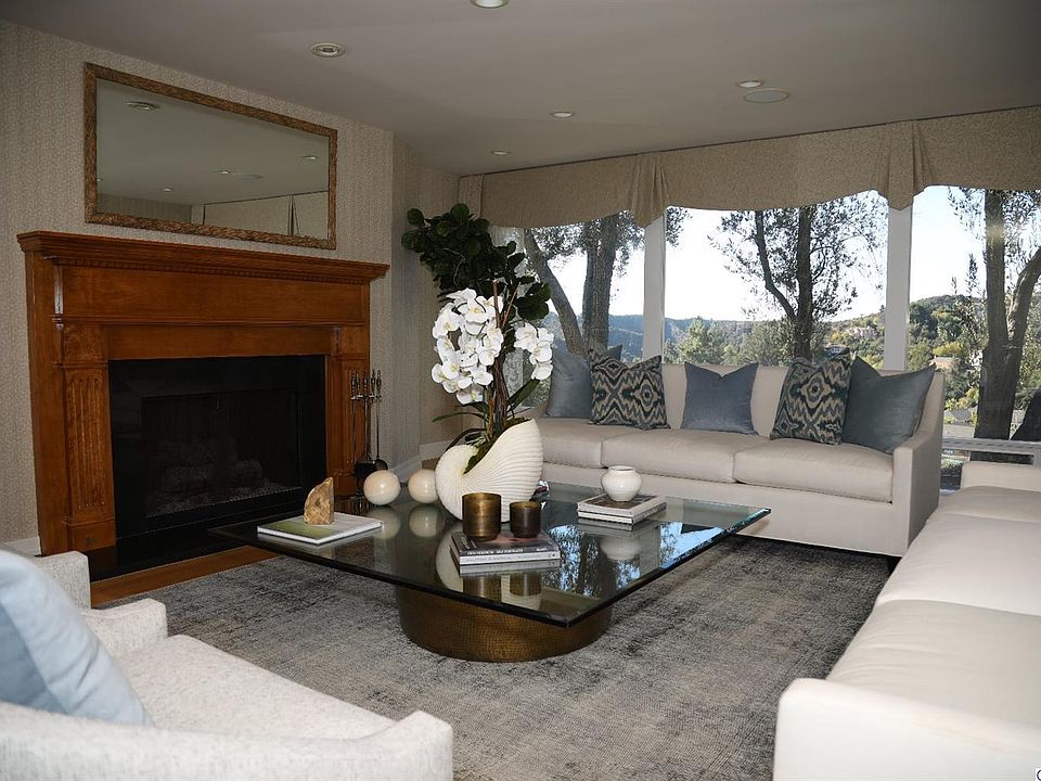1st image of 1770 Golf Club Dr
