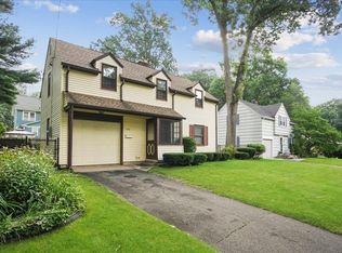 823 Dickinson St, Springfield, MA 01108