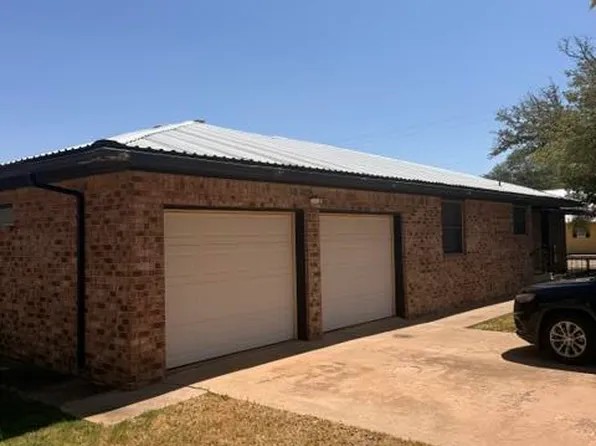 206 N Crosby Ave, Tulia, TX 79088