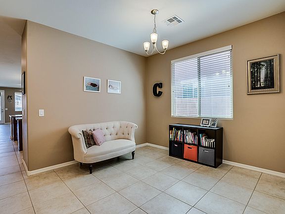 5th image of 1071 W Garden Grove Dr