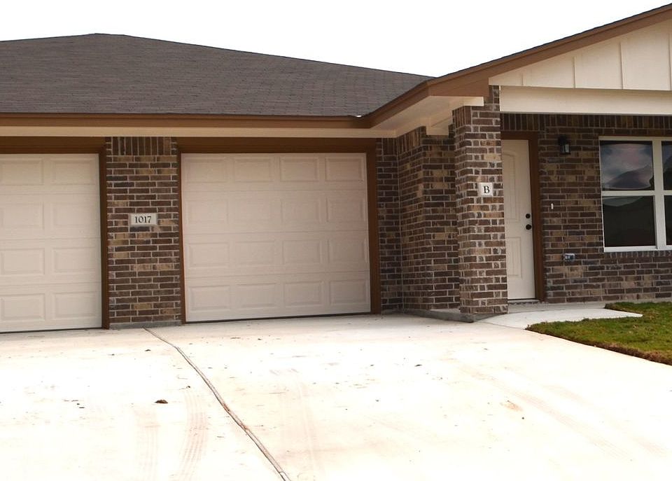 1st image of 1017 Cline Dr
