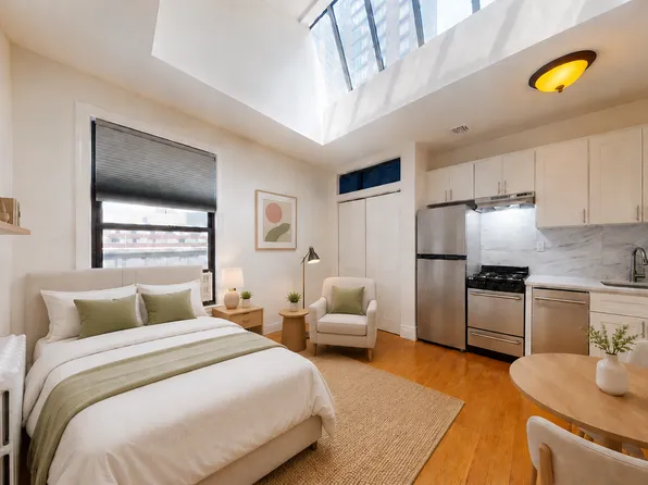 245 West 51st Street image 1 of 8