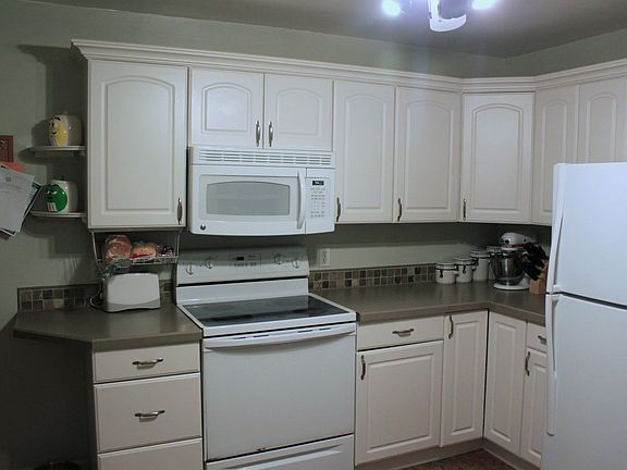 Recently updated kitchen with new appliances