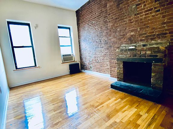 2nd image of 28 W 83rd St #5F