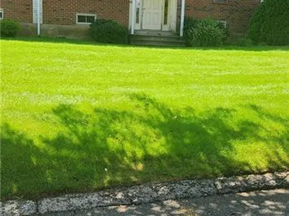 1 Sigwin Drive #1, Wallingford, CT 06492