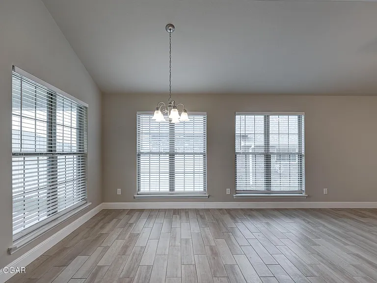 2030 Mardale Cir — Photo 20