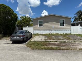 10139 Marlin Dr, Boca Raton, FL 33428