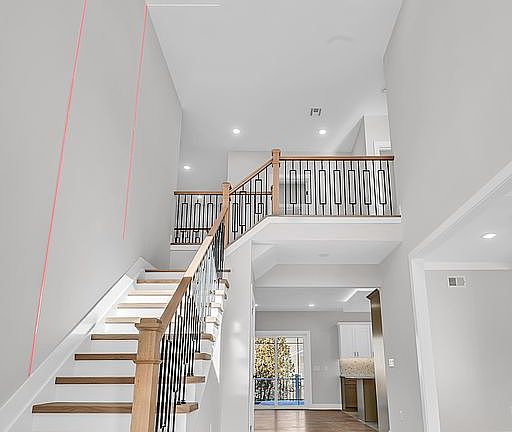 4th image of 24 Norton St