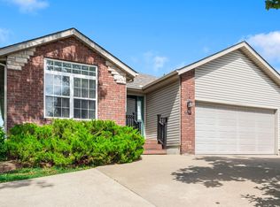 1541 Neihardt Ave, Branson, MO 65616
