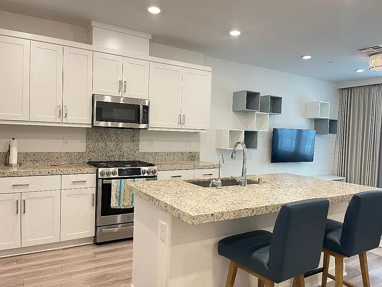 12136 Summer Ln — Photo 9