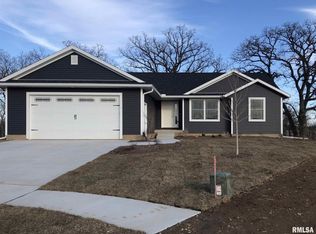 404 Rock Point Ct, Colona, IL 61241