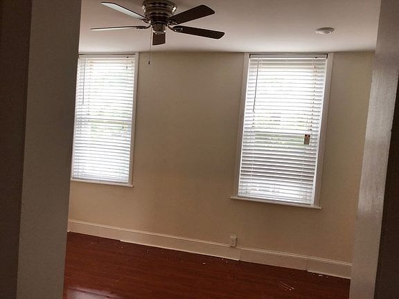 4th image of 2232 Tasker St #2