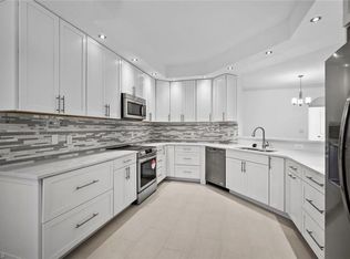 7056 Pelican Bay Blvd #B-102, Naples, FL 34108