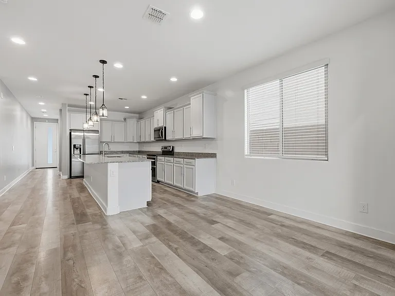 Dining Room/Kitchen