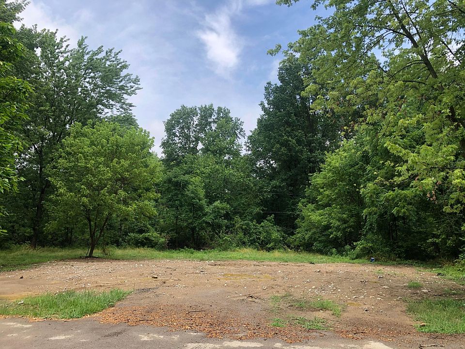 1st image of 3820 E Genessee Ave