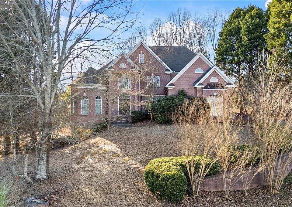 1st image of 6000 Eagle Close Ln