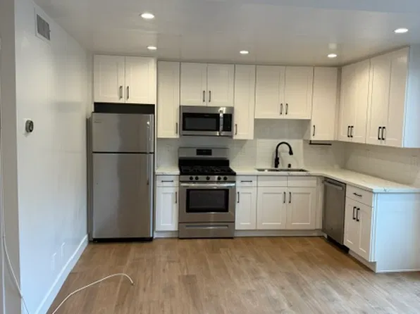 Bellagio Apartments, 11746 Bellagio Rd #2de24ce69, Los Angeles, CA 90049