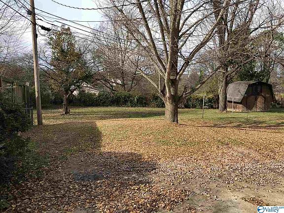 4th image of 4403 Kenwood Dr NW