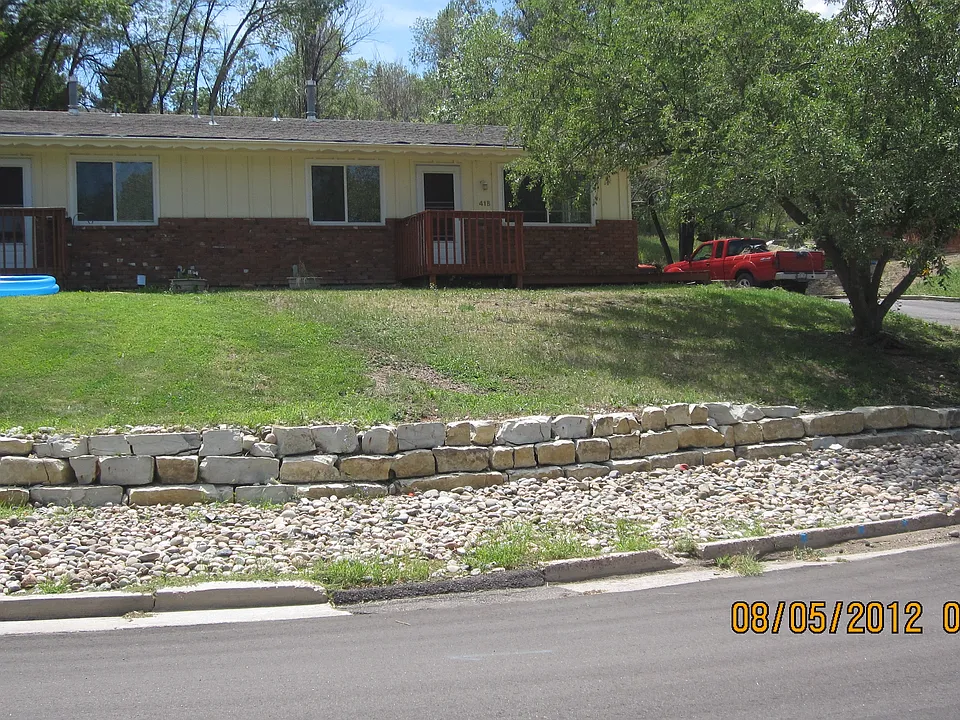 Building Photo 2