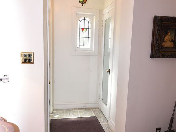 4th image of 4373 Bedford Ave