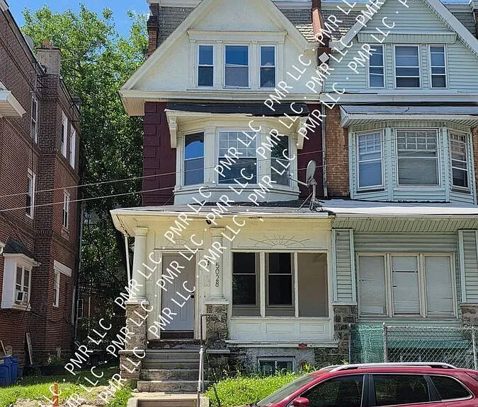 5028 N 12th St #1 — Photo 1