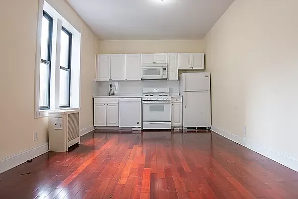 Rented by Shamco Management Corp | media 8