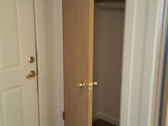 2nd image of 116 Heritage Pl APT 103
