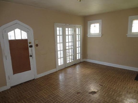 3rd image of 6330 Henner Ave
