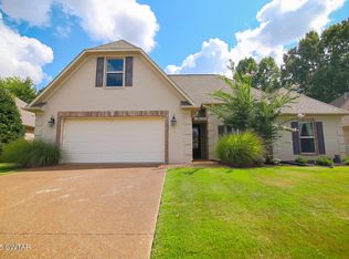 24 Cedar Crest Cv, Jackson, TN 38305