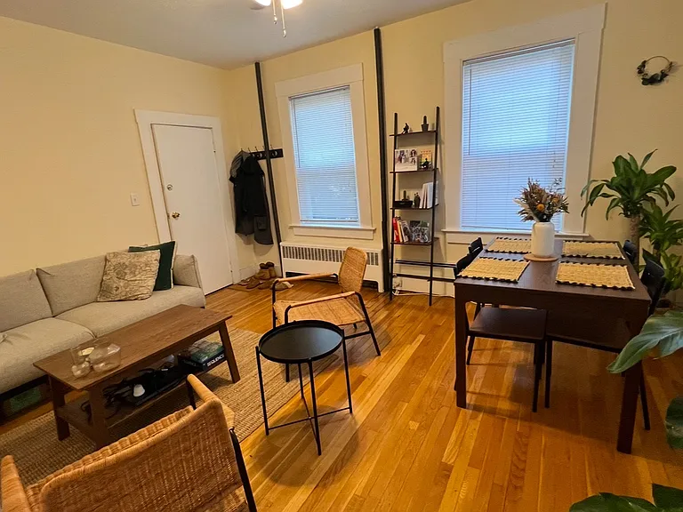 138 Hampshire St #3 — Photo 2