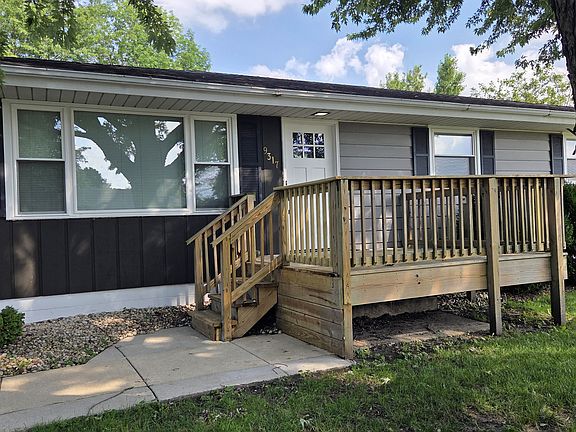 2nd image of 9317 Southmoor Ave
