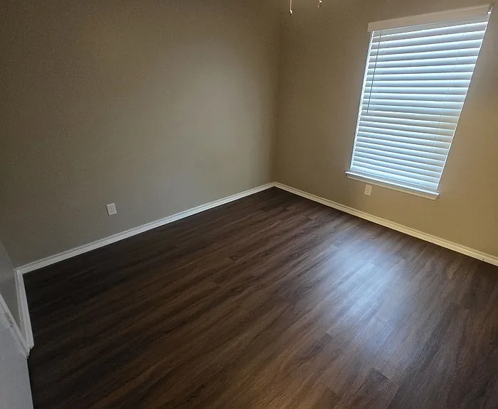 707 Devonian Dr — Photo 16