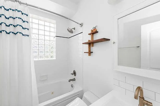 410 15th St NE #26 — Photo 6