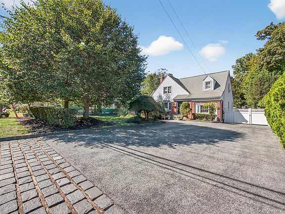 2nd image of 3 Hillside Avenue