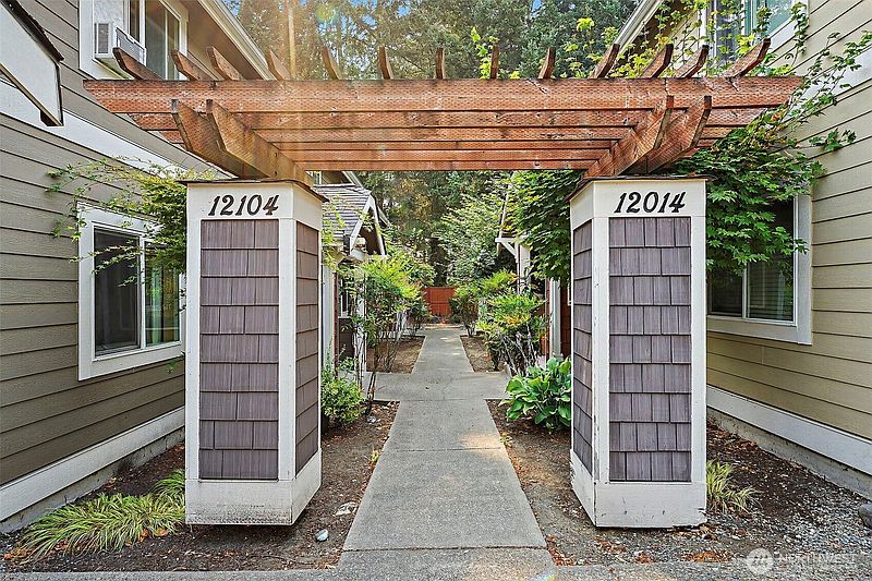 2nd image of 12014 113th Avenue Ct E #20
