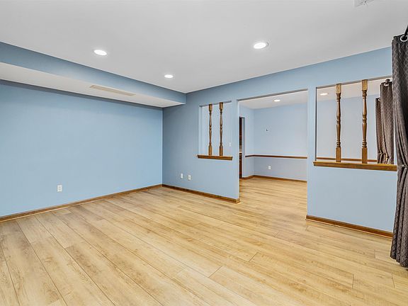 5th image of 1401 Davidson Ct