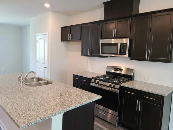 5916 Kayton St, Raleigh, NC 27616