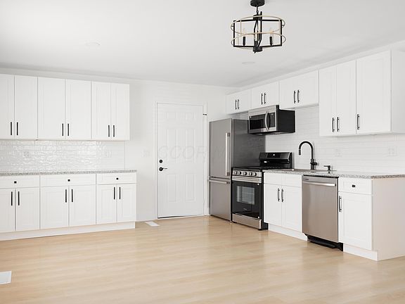 2nd image of 2811 Dolby Dr